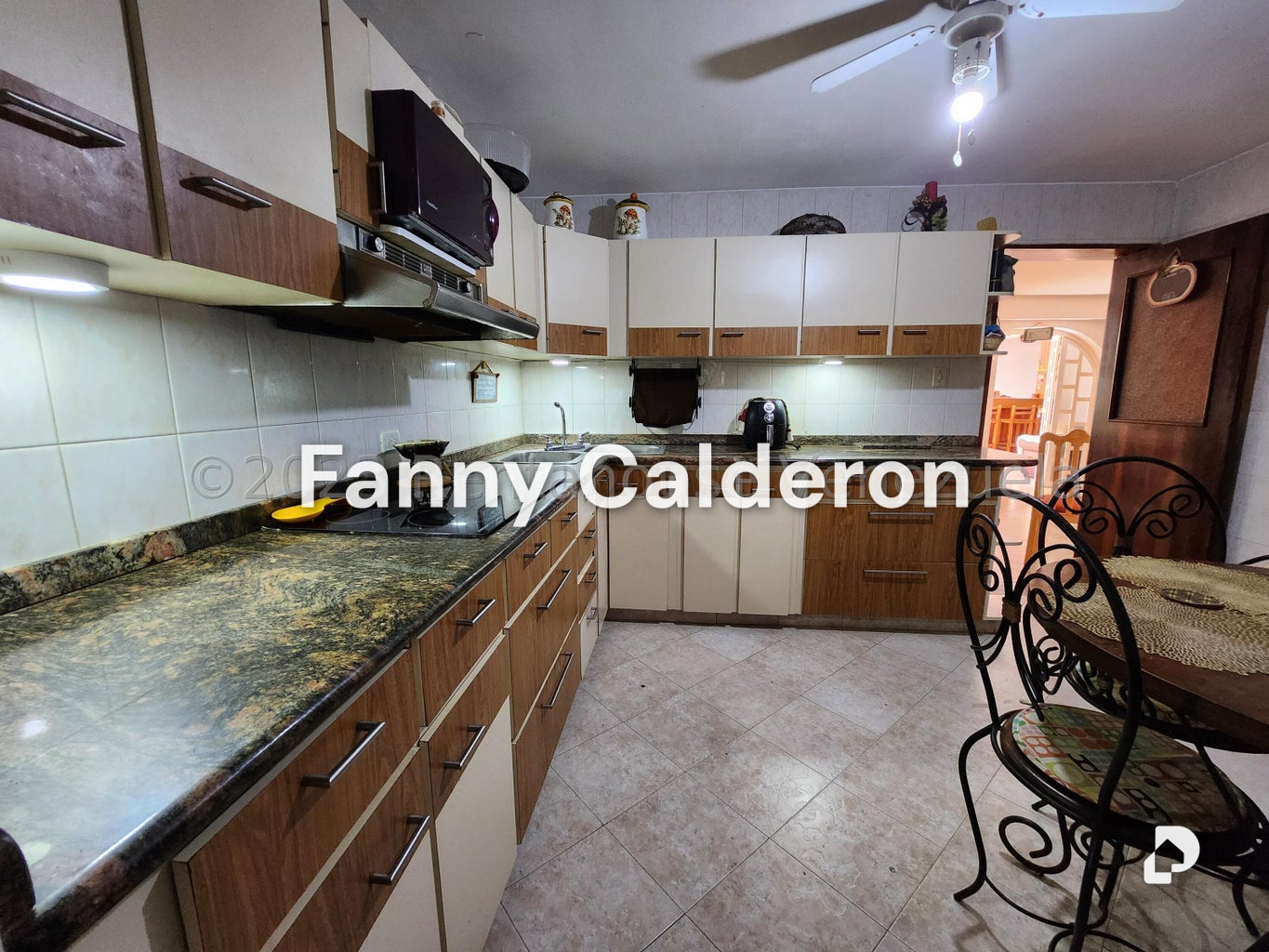 Casa en Colinas de La California, Caracas – 21