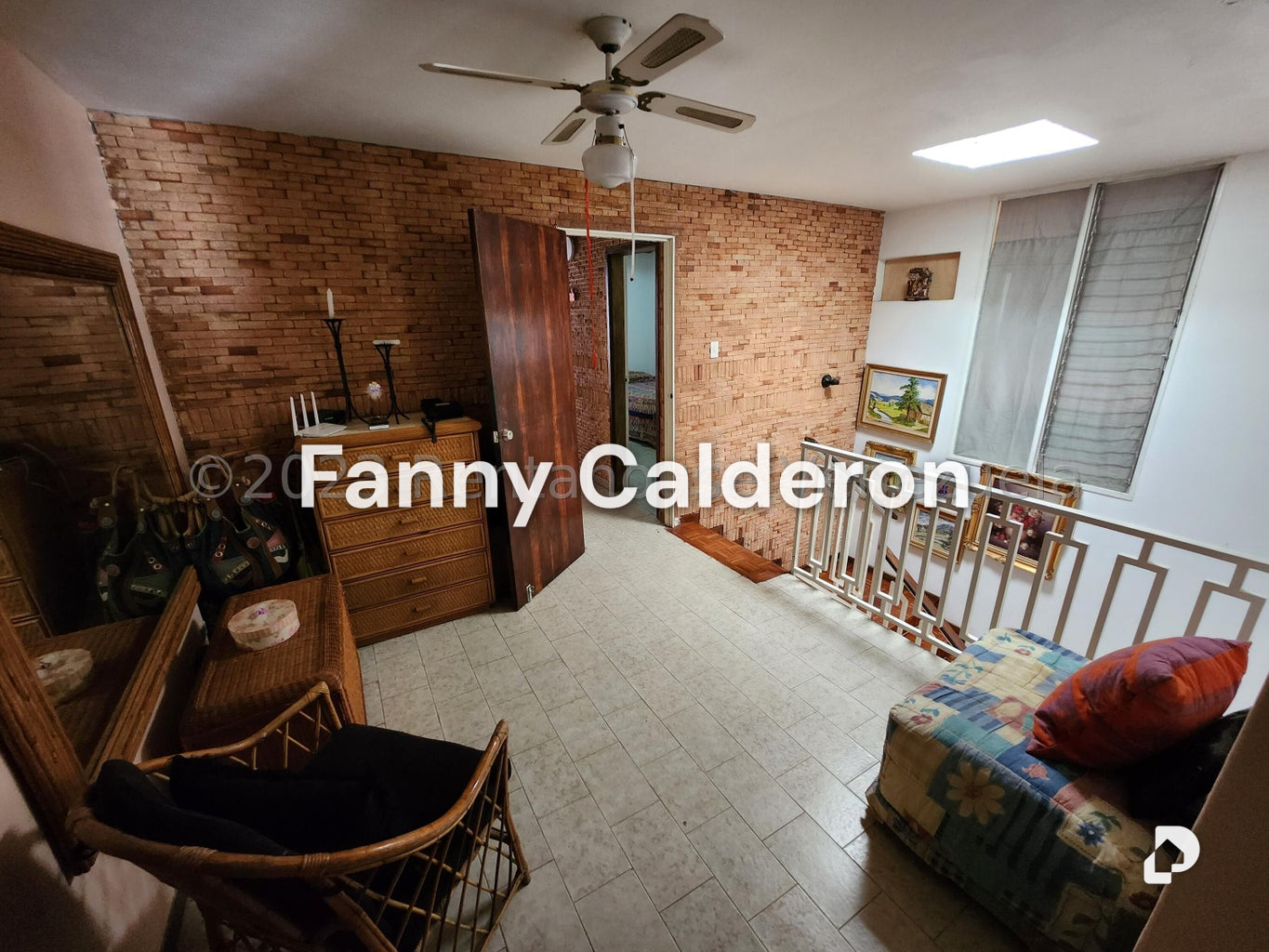 Casa en Colinas de La California, Caracas – 28