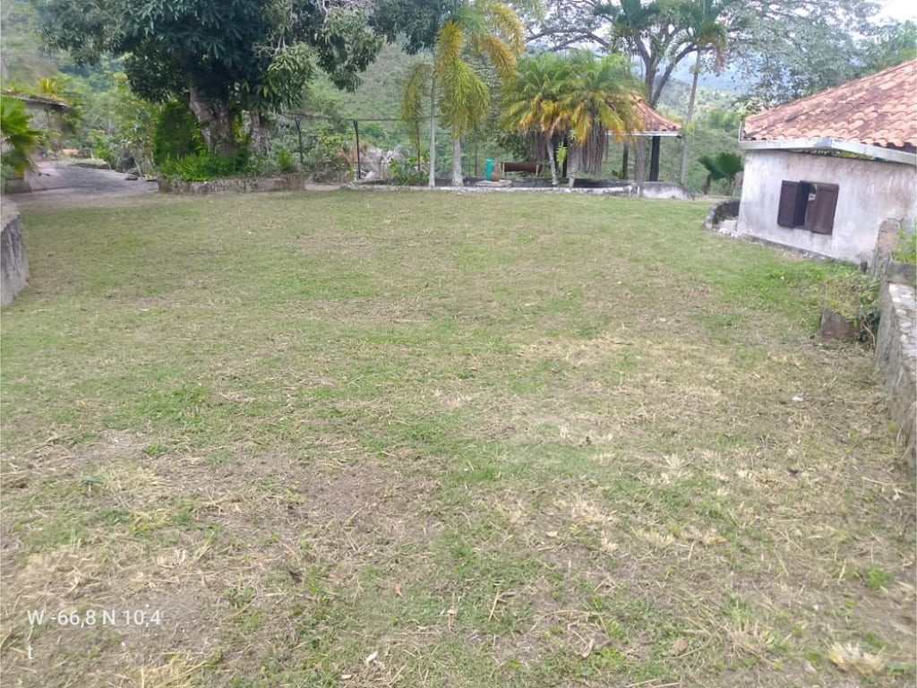 Finca en Sabaneta, Caracas - 1