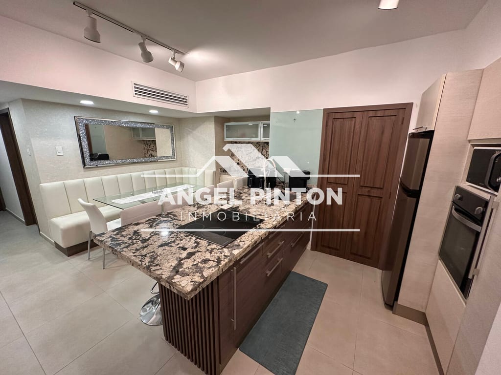 Apartamento en La Lago, Maracaibo - 1