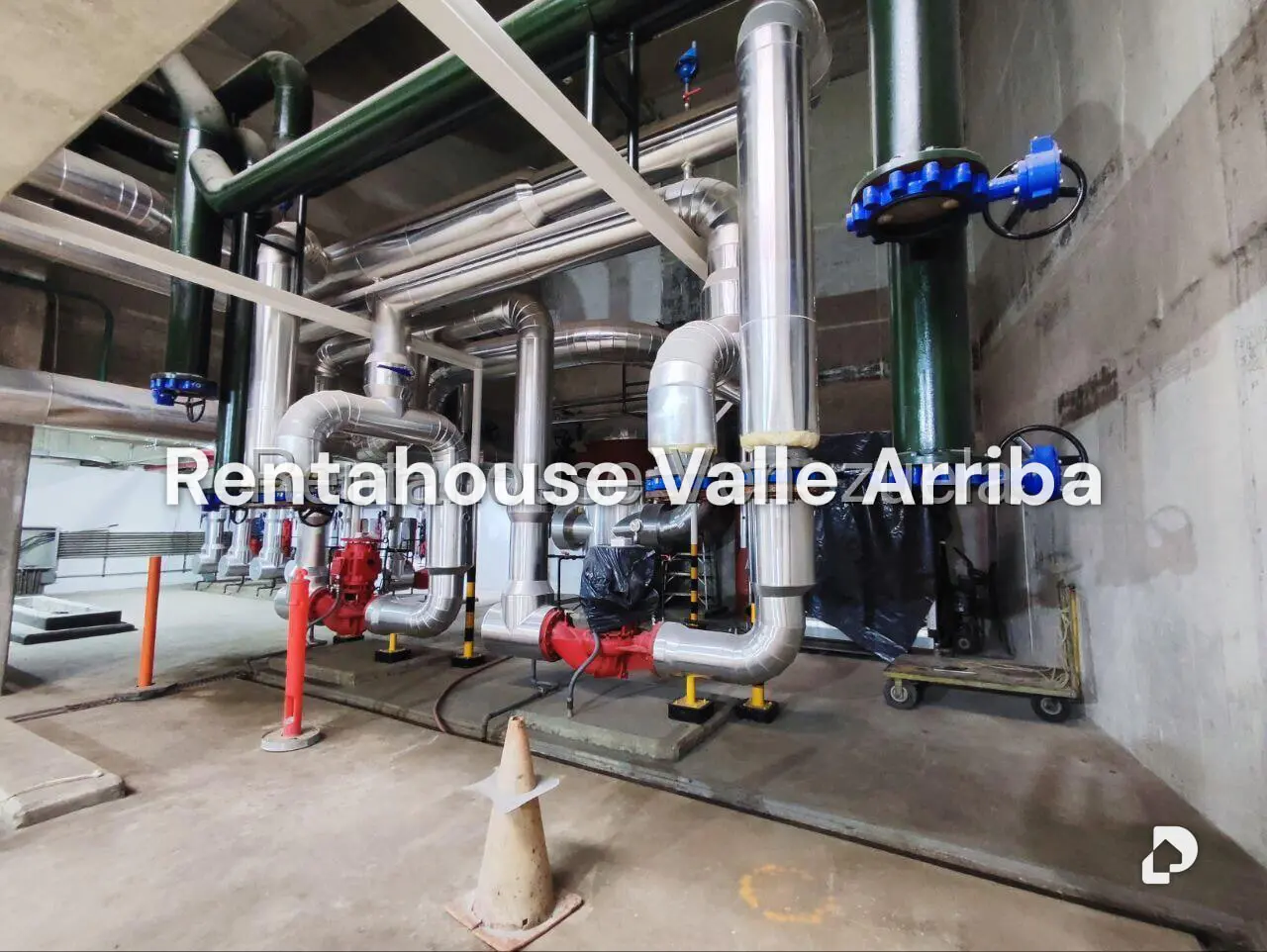 Local comercial en Campo Alegre, Caracas – 26