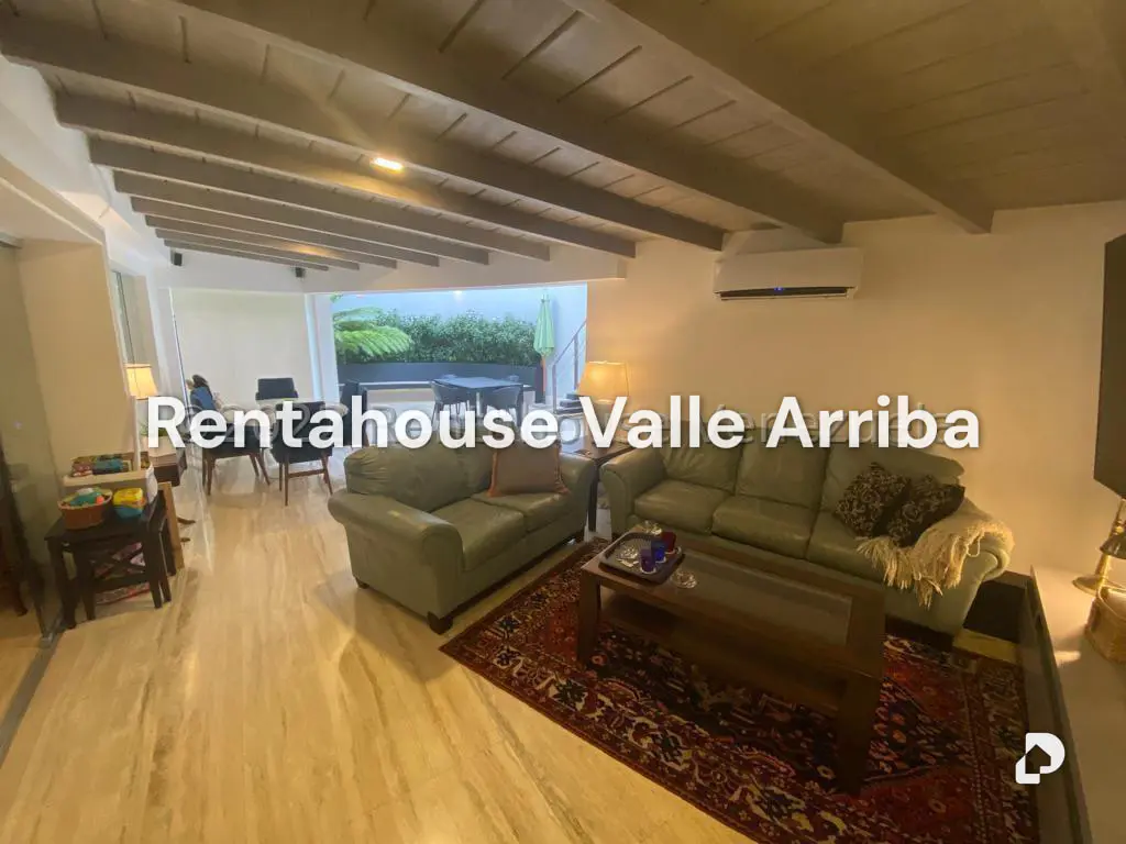 Casa en Santa Eduvigis, Caracas – 28