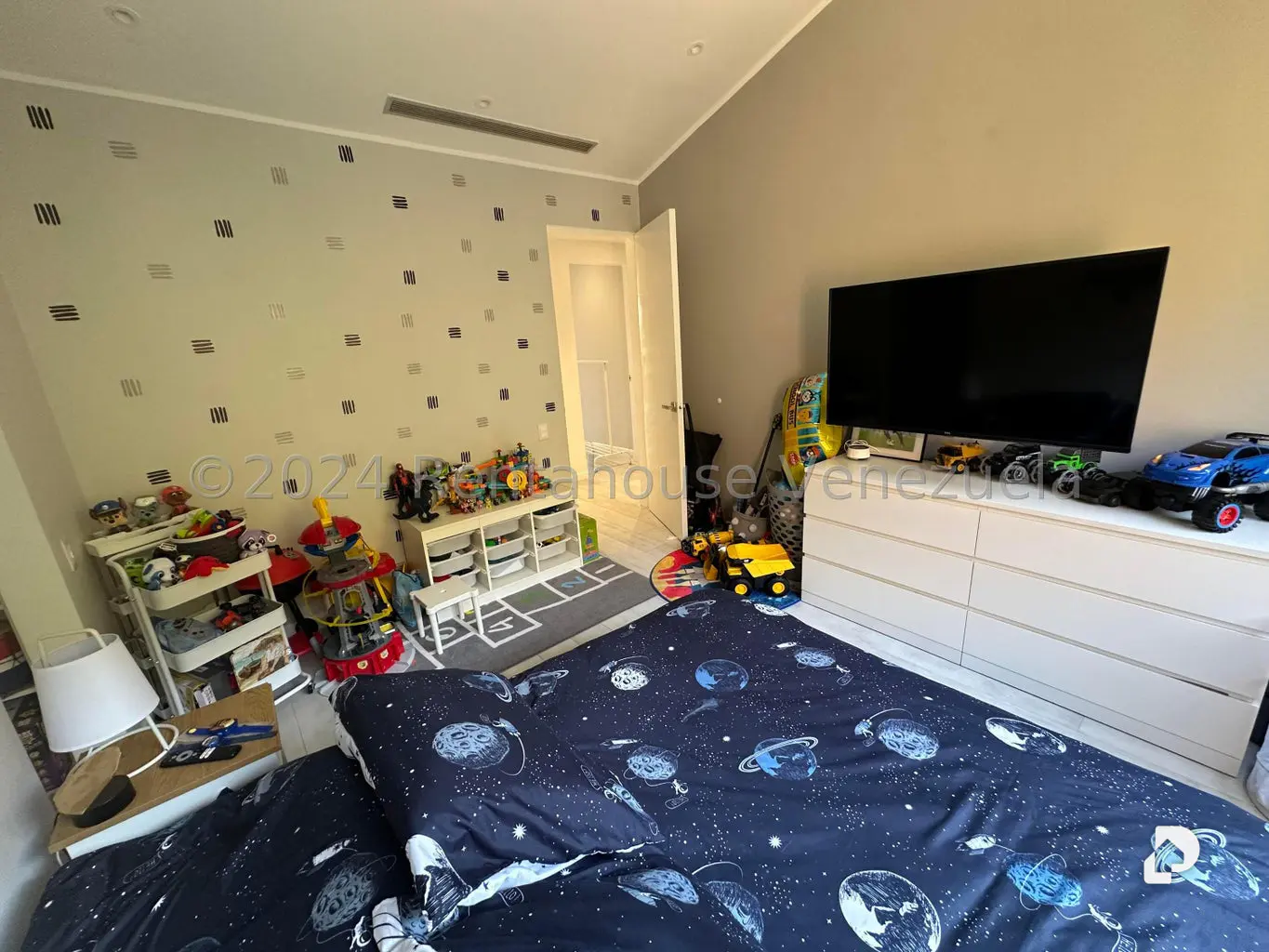Apartamento en Lomas de La Alameda, Caracas – 30