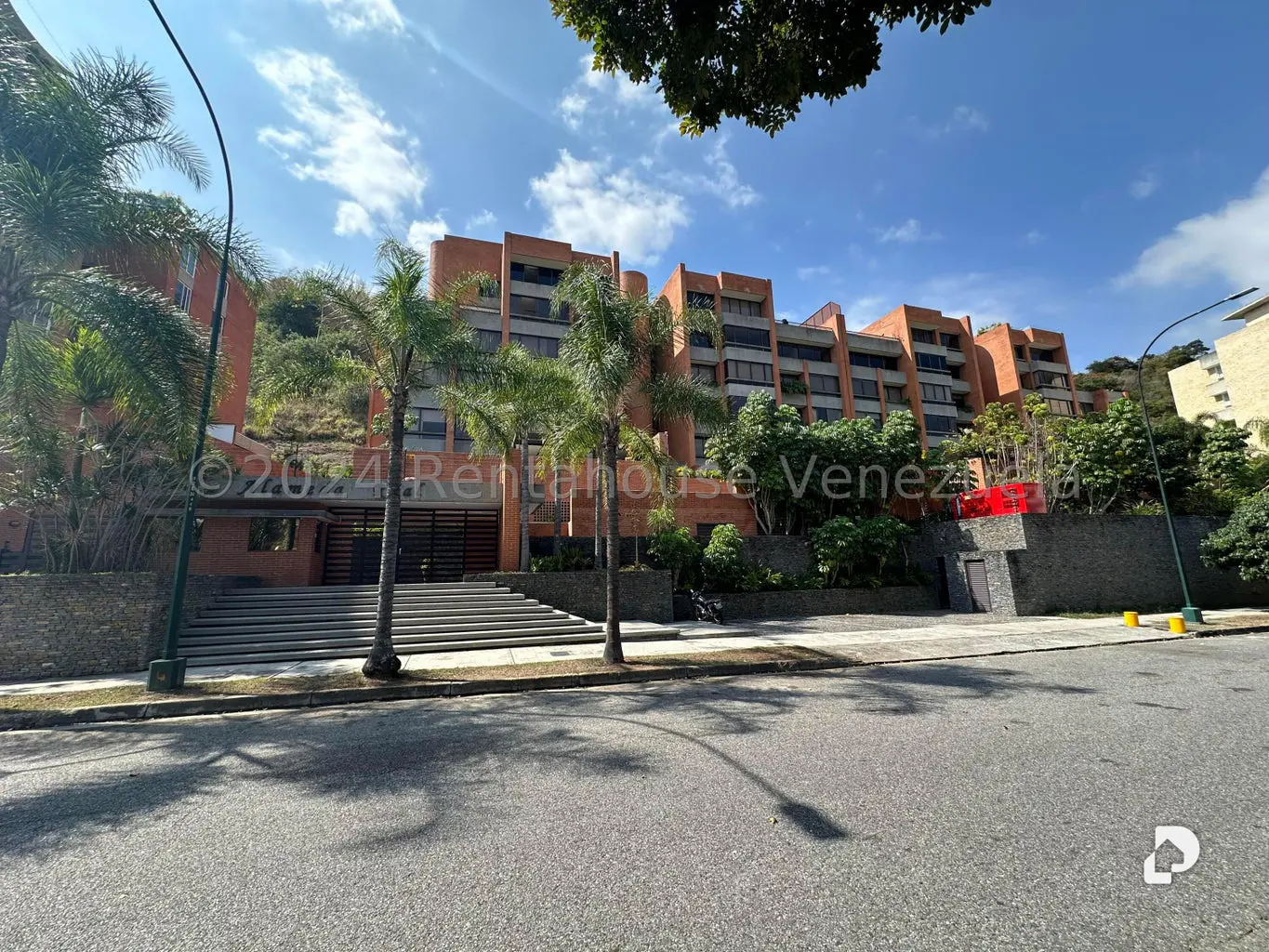 Apartamento en Lomas de La Alameda, Caracas – 1