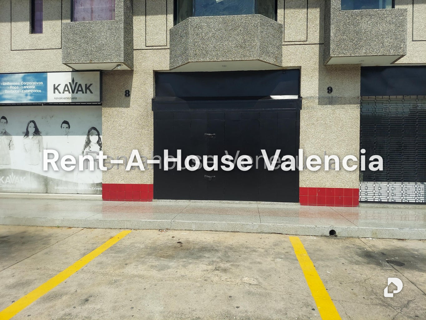 Local comercial en Castillito, Valencia – 2