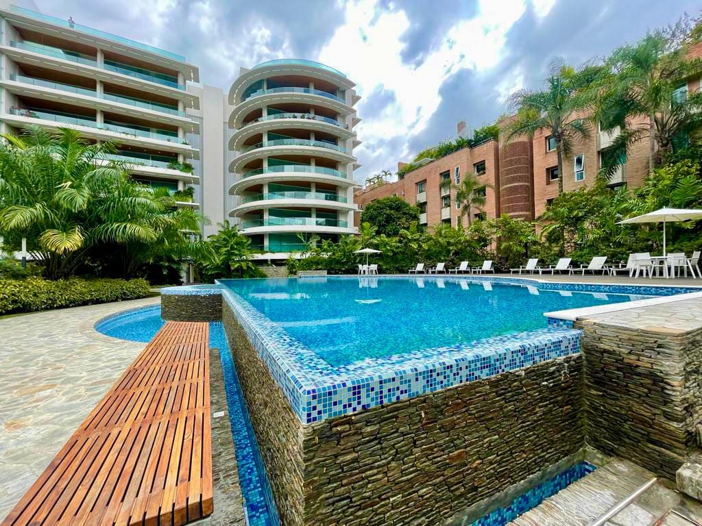 Apartamento en Campo Alegre, Caracas - 1