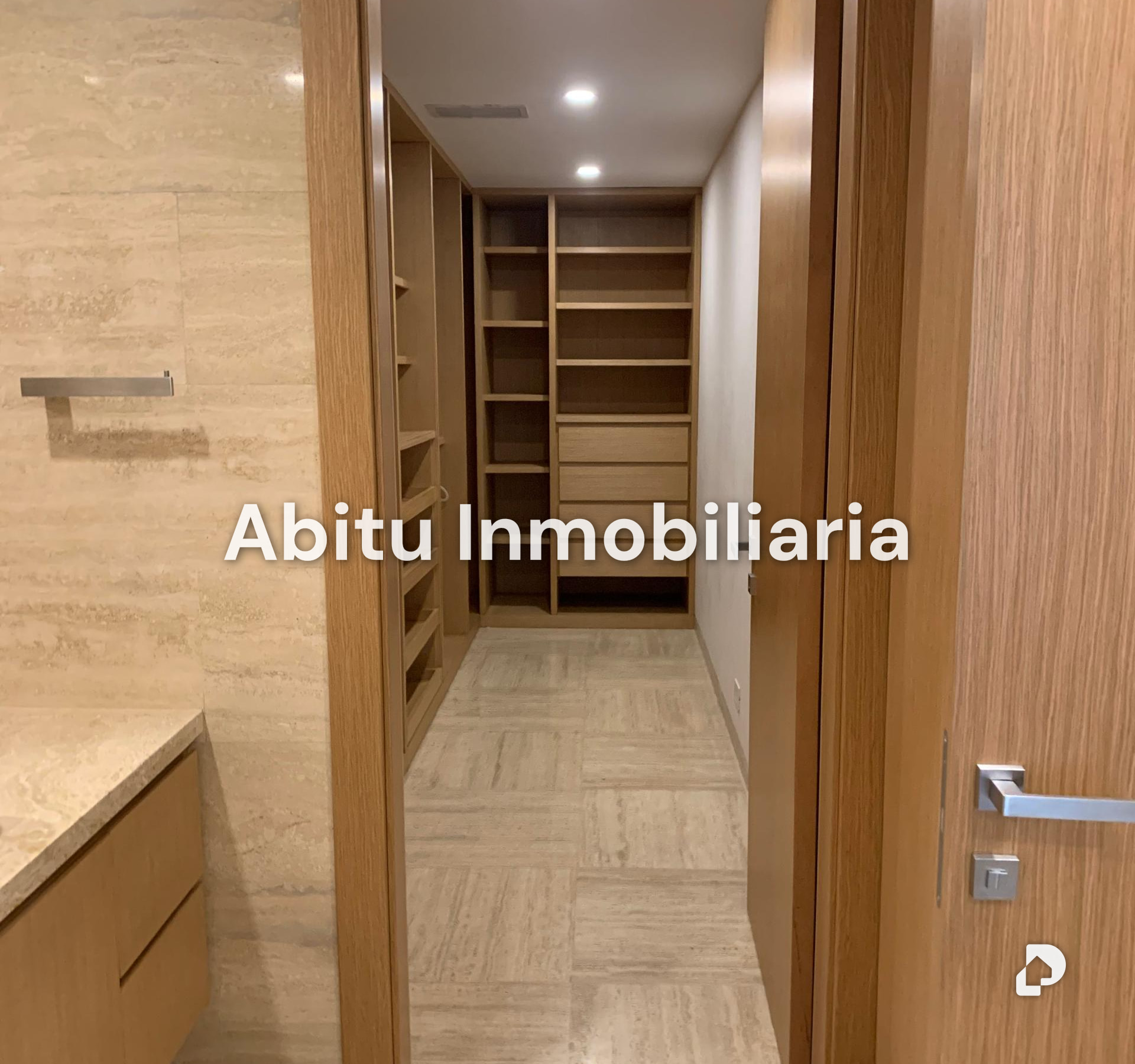 Apartamento en Campo Alegre, Caracas – 24