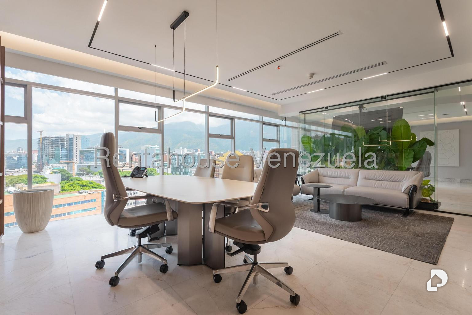 Local comercial en Las Mercedes, Caracas – 18