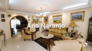 Casa en Alto Prado, Caracas – 2