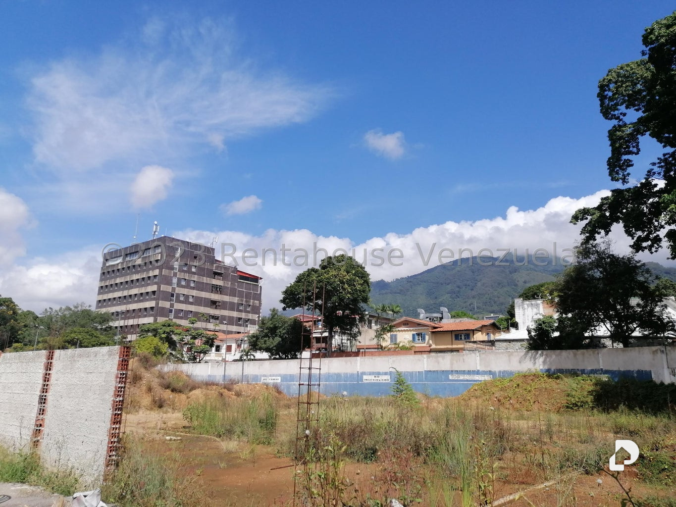 Terreno en El Bosque, Caracas – 6