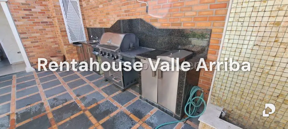 Casa en Colinas de Vista Alegre, Caracas – 30