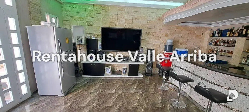 Casa en Colinas de Vista Alegre, Caracas – 25