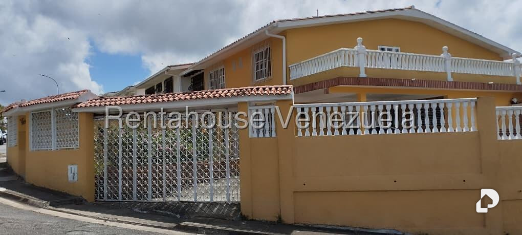Casa en La Arboleda, San Antonio de Los Altos