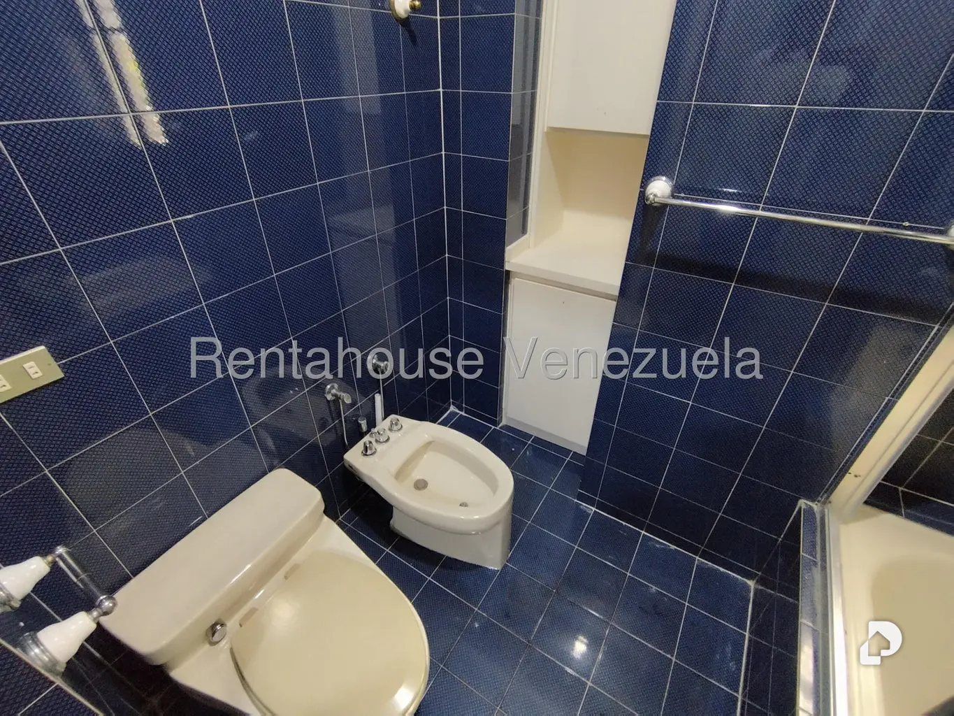 Apartamento en La Florida, Caracas – 33