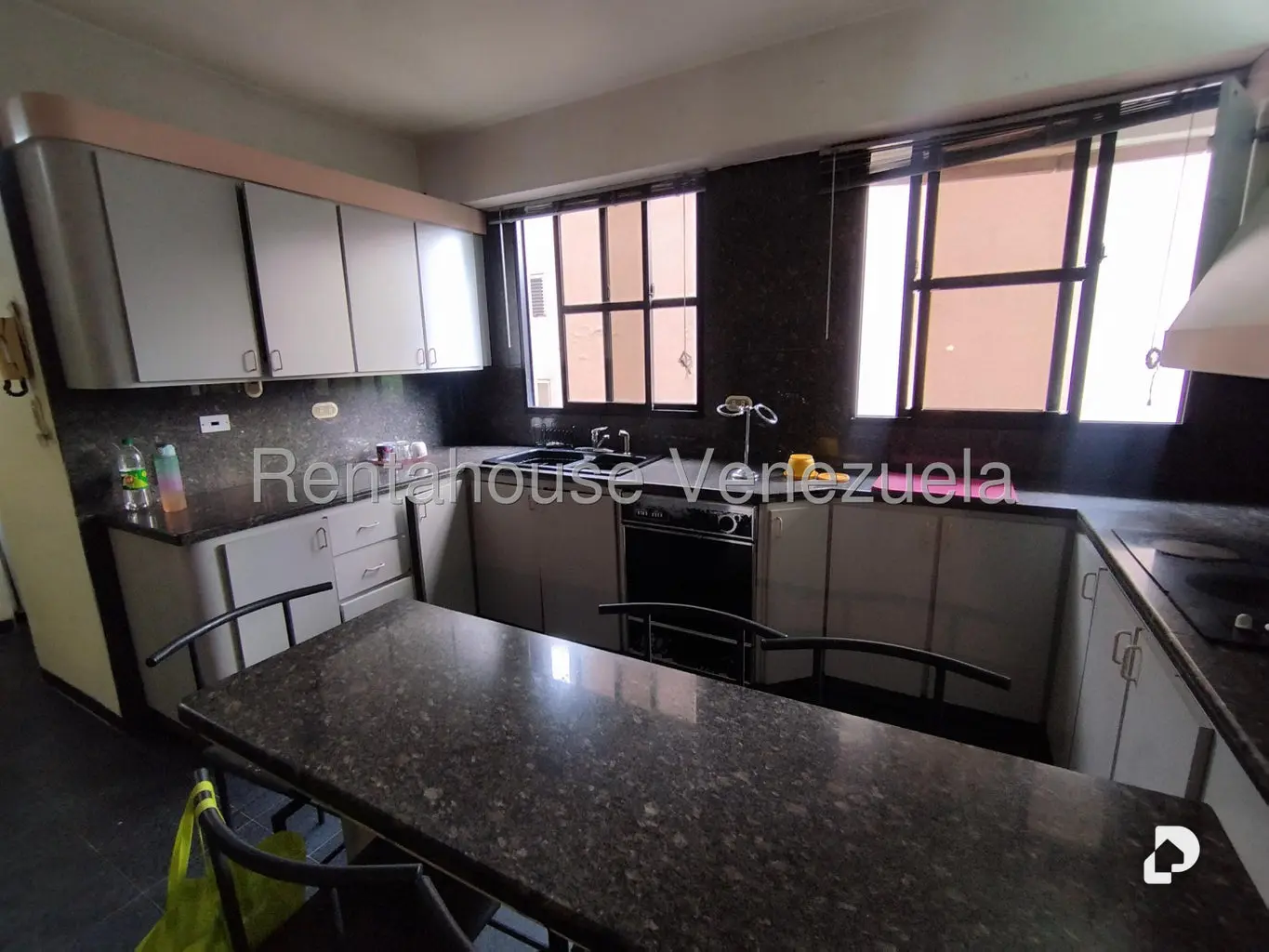 Apartamento en La Florida, Caracas – 8