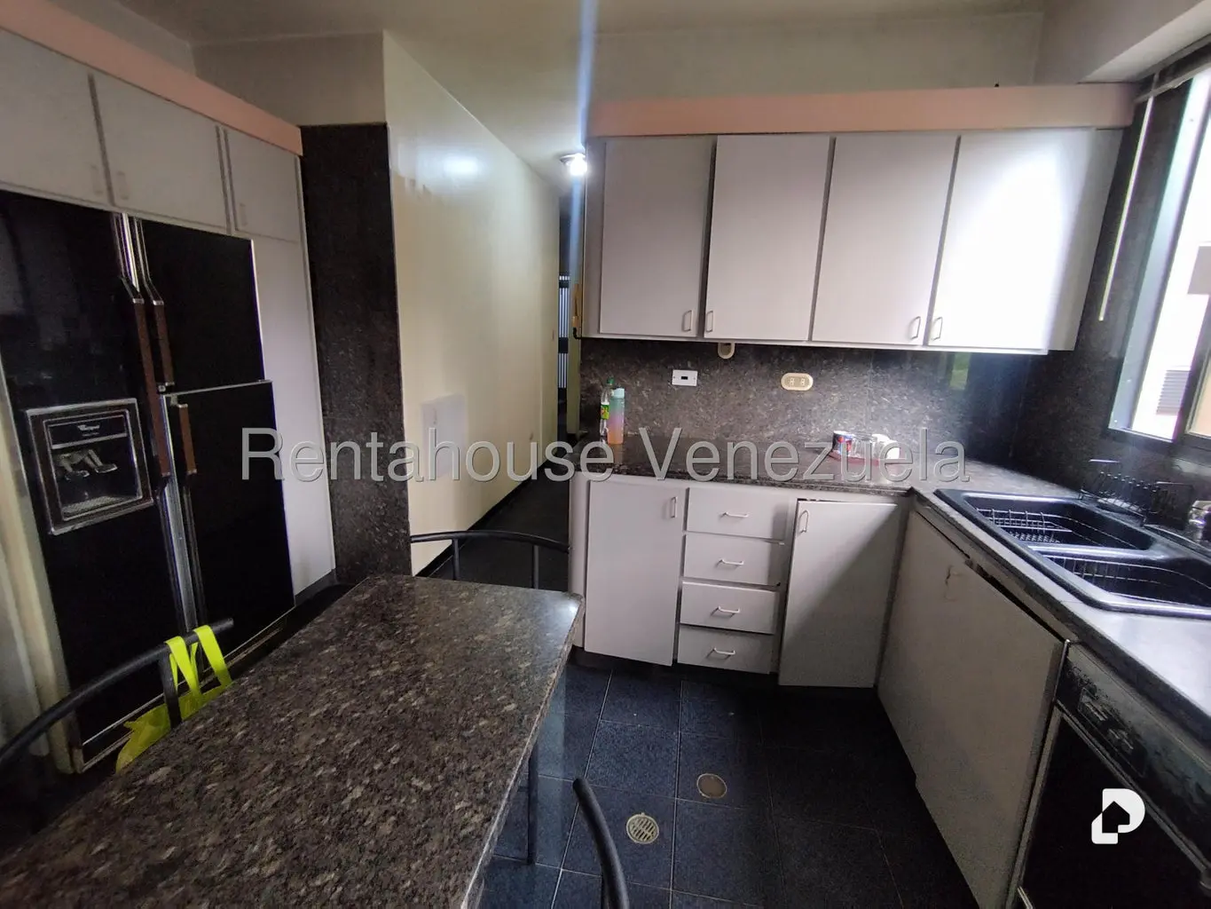 Apartamento en La Florida, Caracas – 19