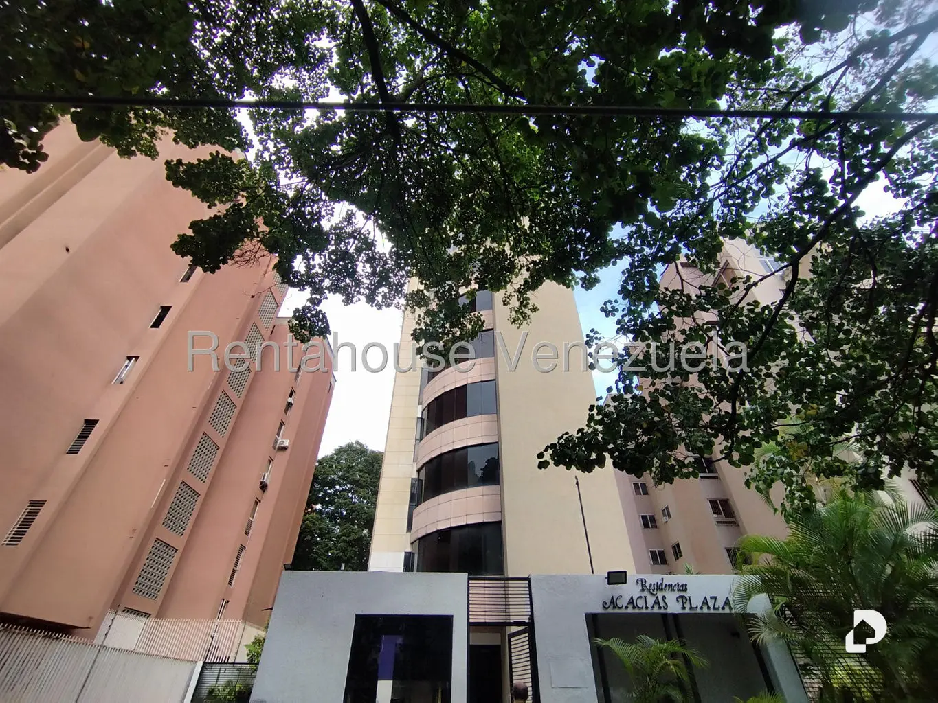 Apartamento en La Florida, Caracas – 54