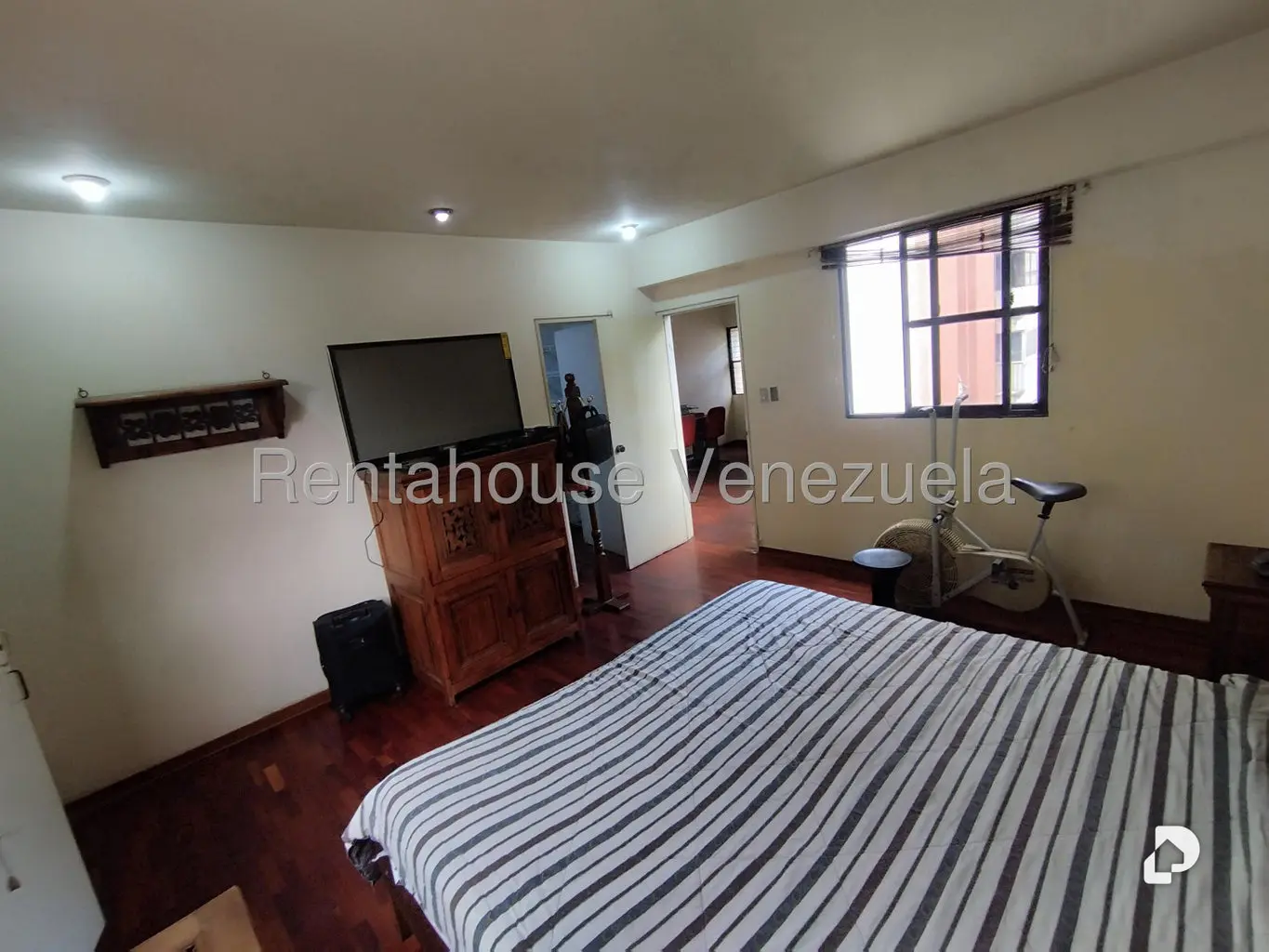 Apartamento en La Florida, Caracas – 28