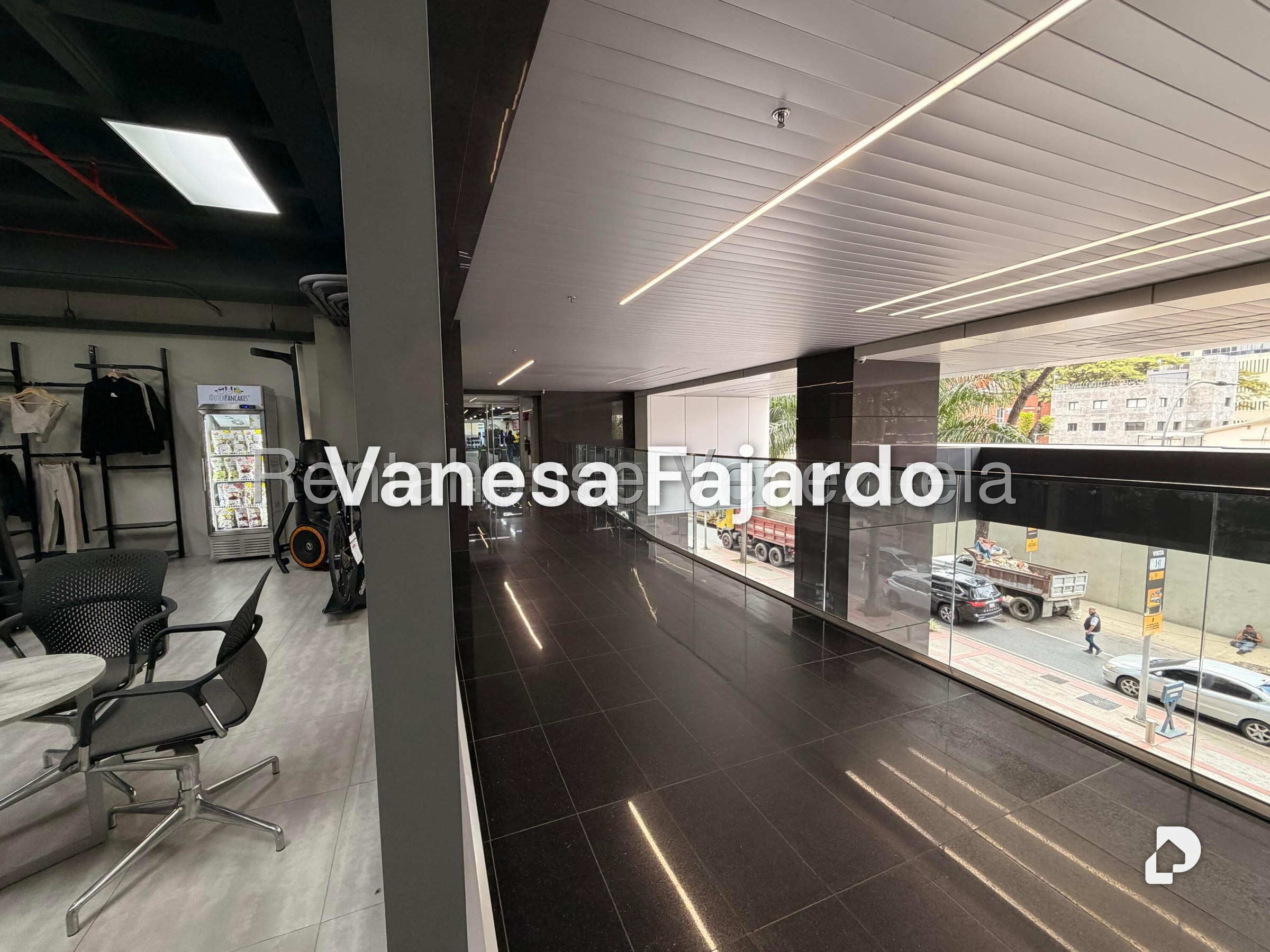 Local comercial en Las Mercedes, Caracas – 8