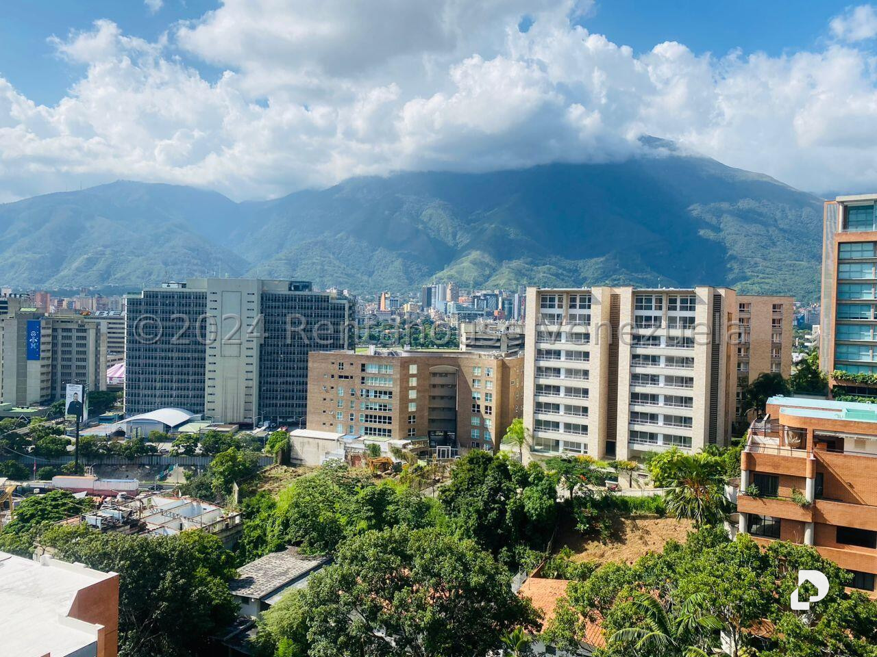 Apartamento en Lomas de Las Mercedes, Caracas – 19