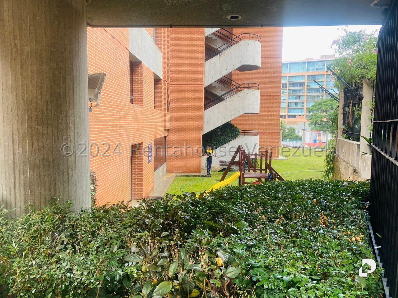 Apartamento en Lomas de Las Mercedes, Caracas – 18