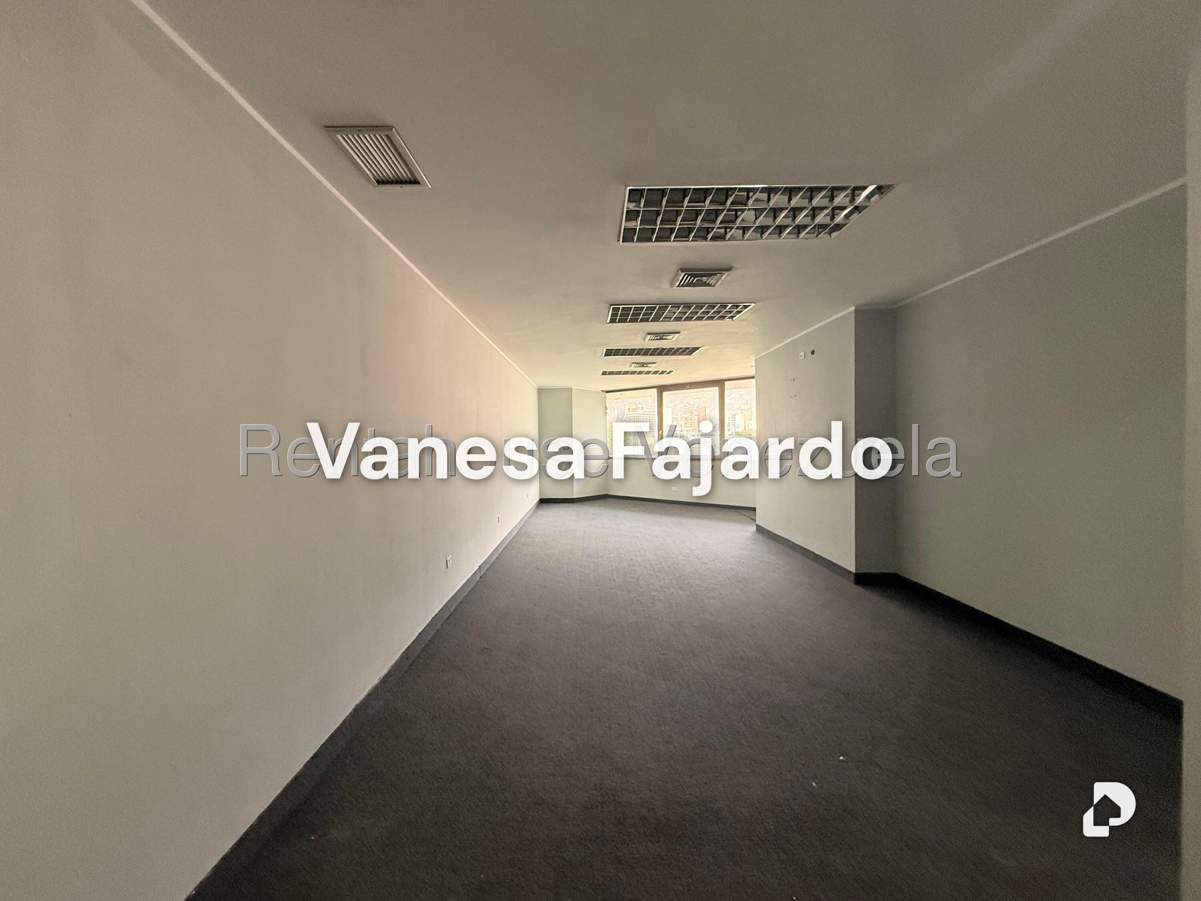 Oficina en Chuao, Caracas – 2