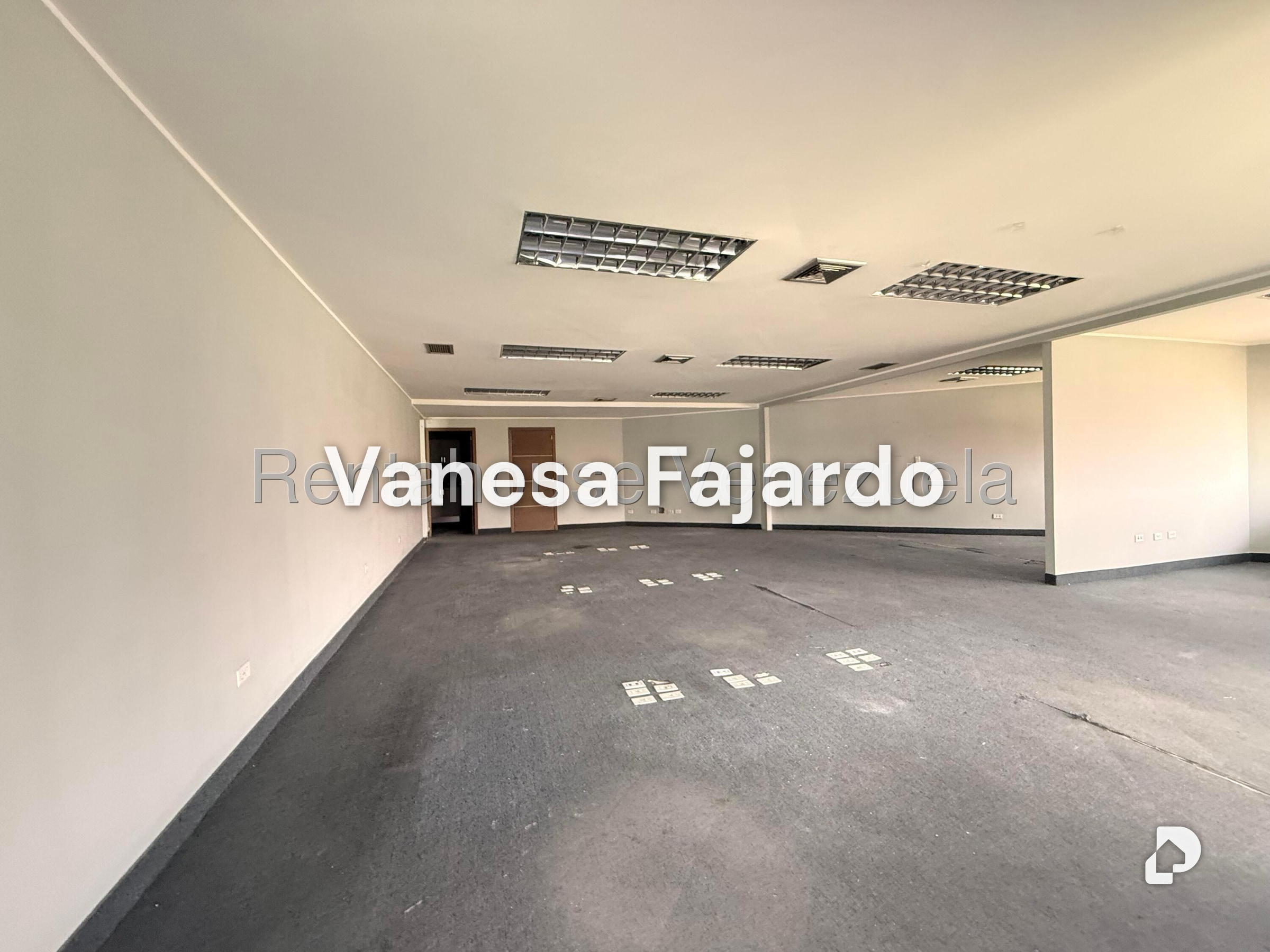 Oficina en Chuao, Caracas – 5