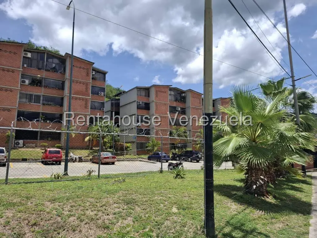 Apartment in Nueva Casarapa, Guarenas - 1