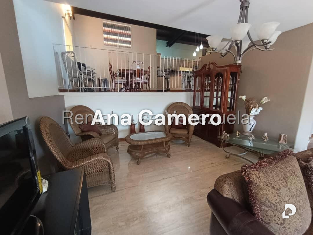 Casa en Cumbres de Curumo, Caracas – 24