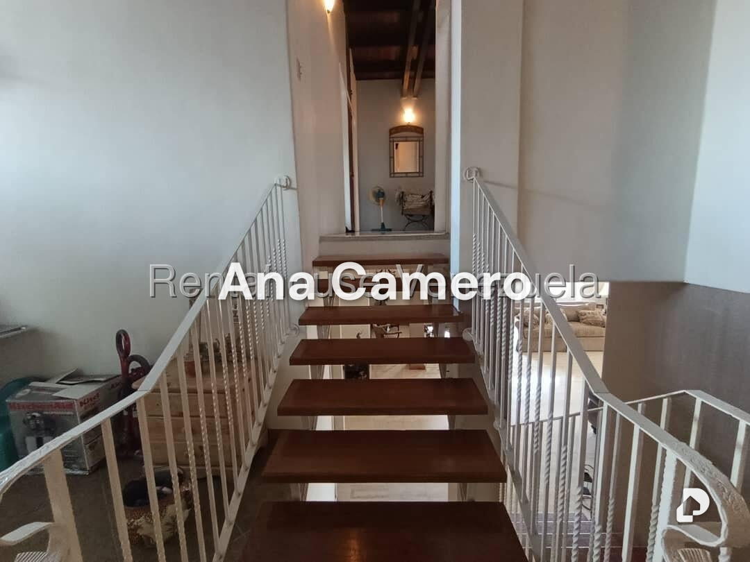 Casa en Cumbres de Curumo, Caracas – 12