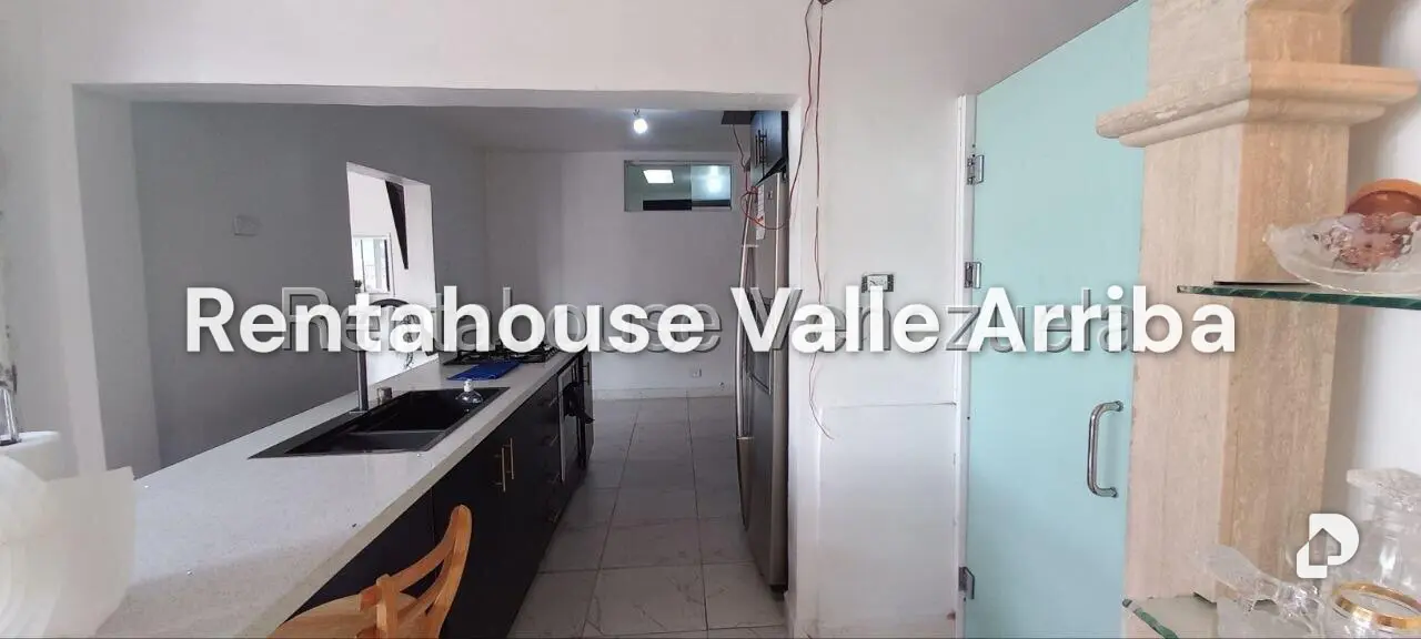 Casa en La Rosaleda, San Antonio de Los Altos
