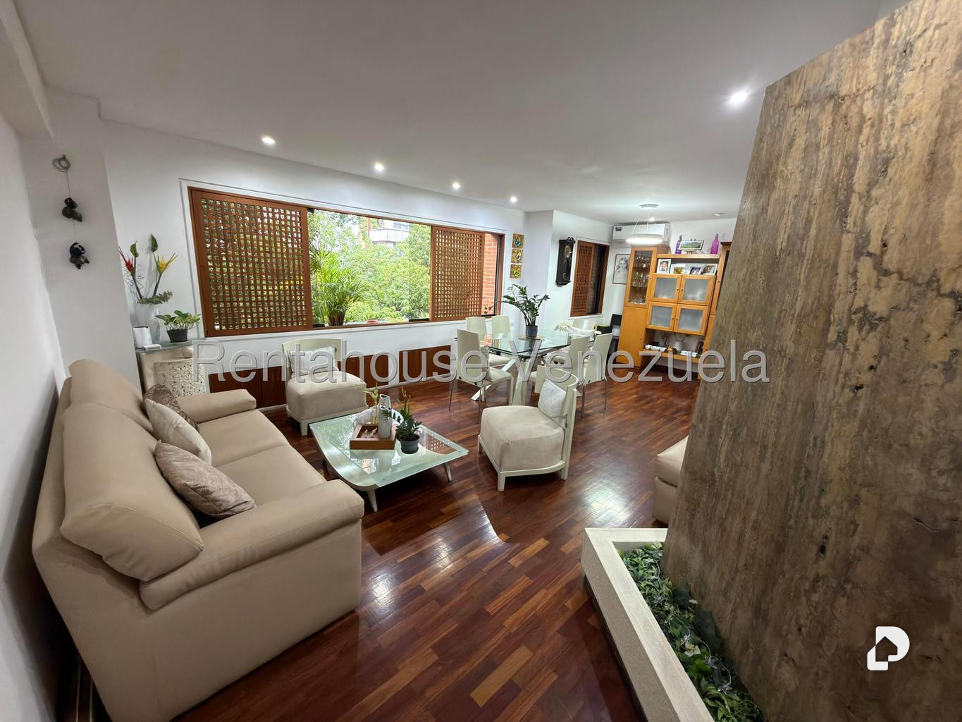 Apartamento en El Rosal, Caracas – 2