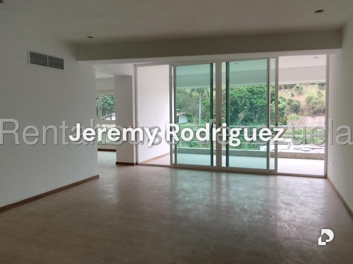 Apartment in Las Mercedes, Caracas – 4