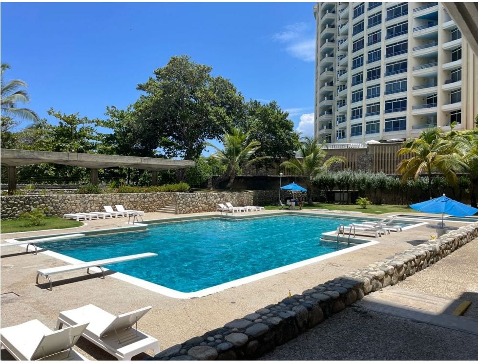 Apartamento en Camurí Chico, Macuto - 1