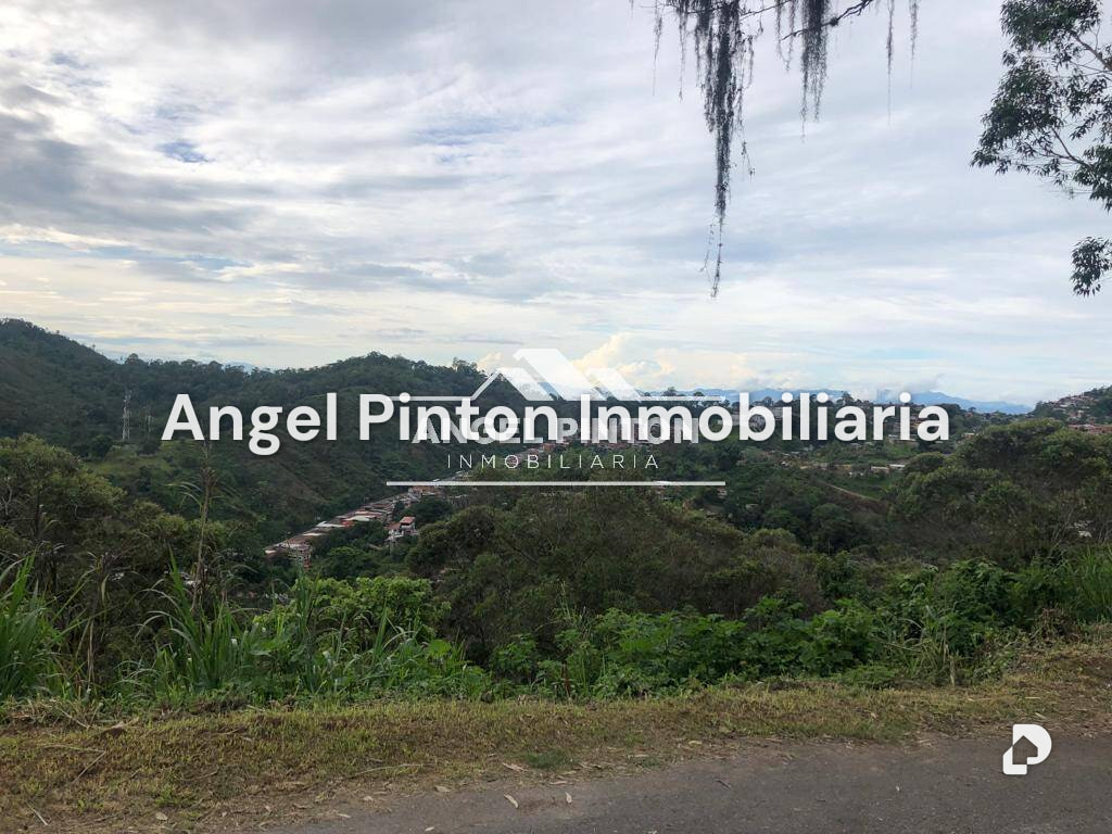 Terreno en Los Teques – 5