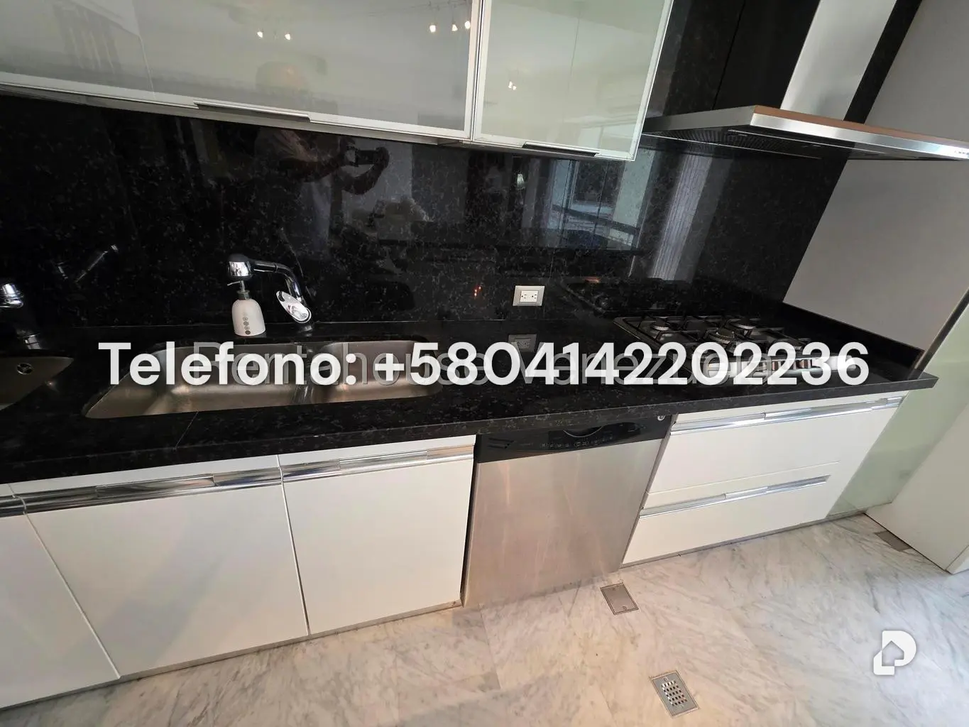 Apartamento en Campo Alegre, Caracas – 14