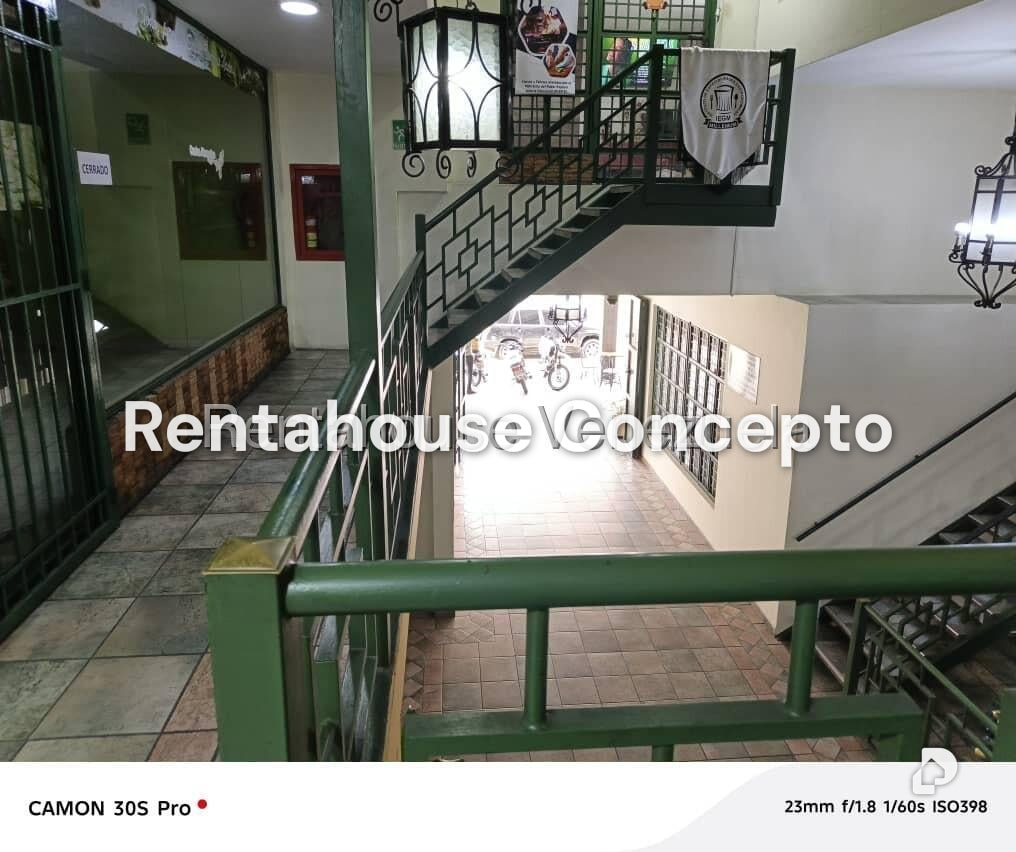 Local comercial en Av. Bolívar Norte, Valencia – 6