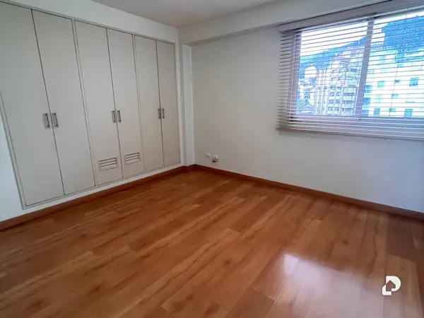 Apartamento en La Florida, Caracas – 12