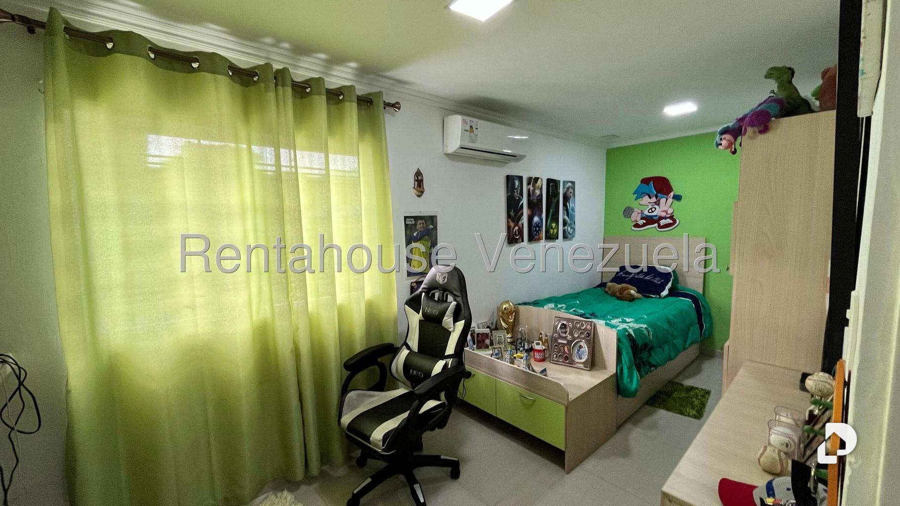 Casa en Campo Claro, Caracas – 11