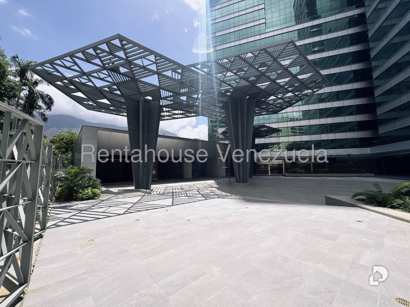 Local comercial en Campo Alegre, Caracas – 5