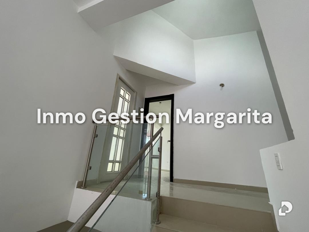 Townhouse en Los Robles, Porlamar – 37