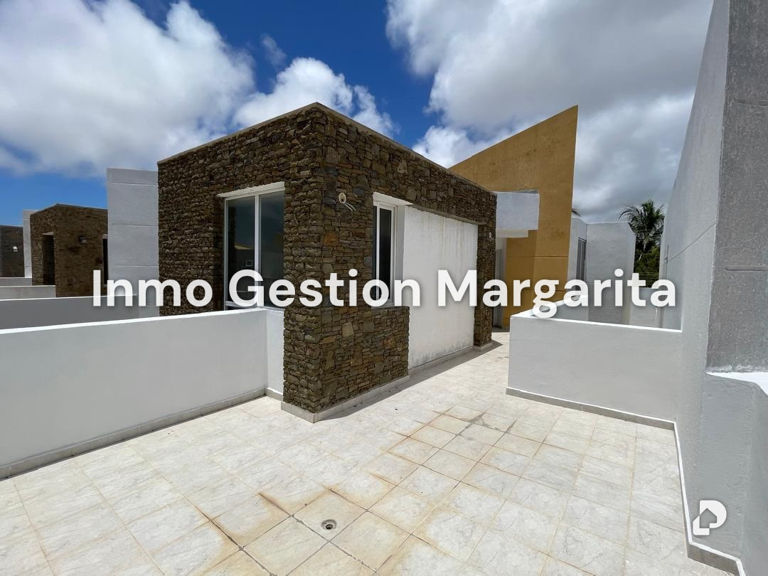 Townhouse en Los Robles, Porlamar – 13