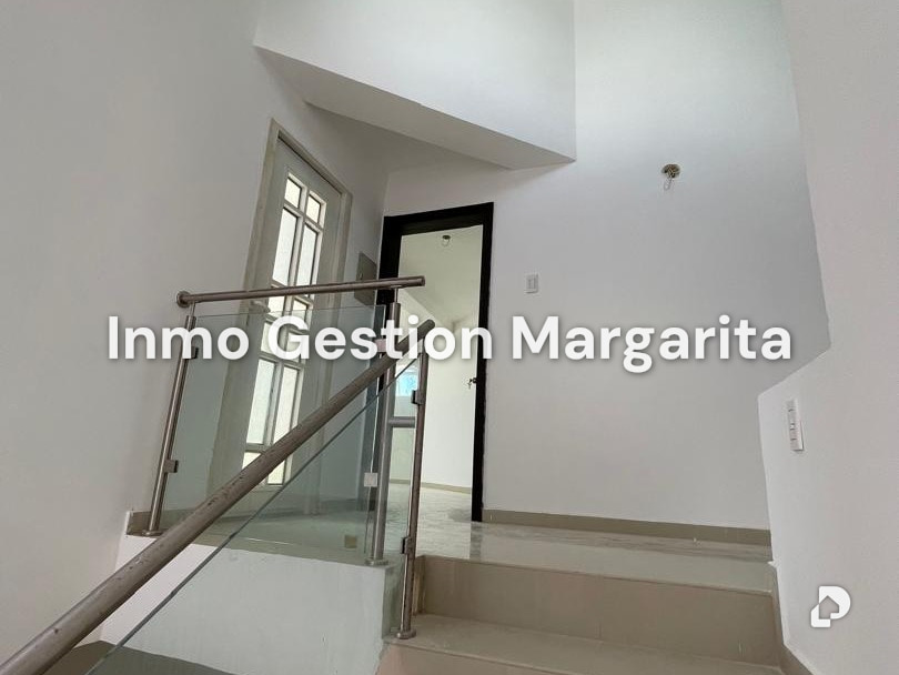 Townhouse en Los Robles, Porlamar – 38