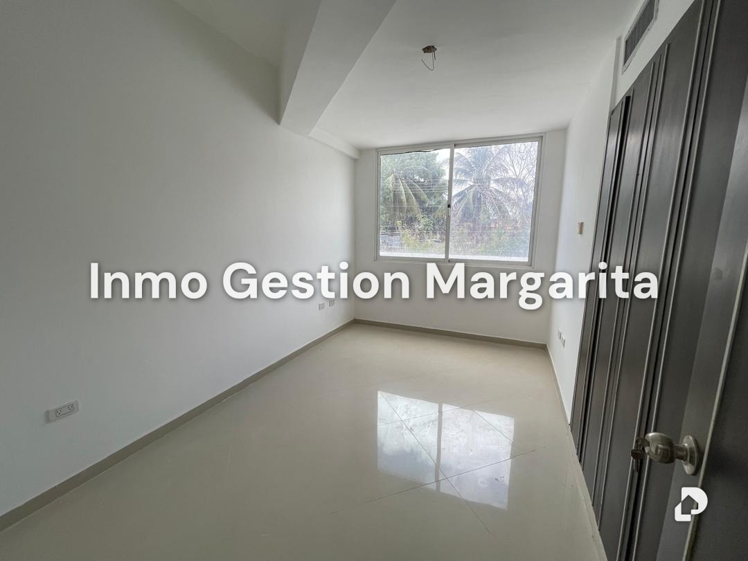 Townhouse en Los Robles, Porlamar – 28