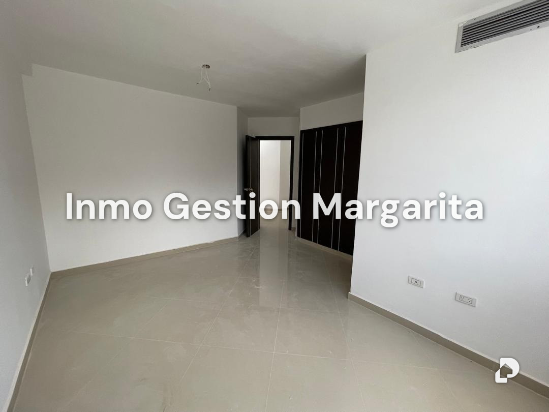Townhouse en Los Robles, Porlamar – 29