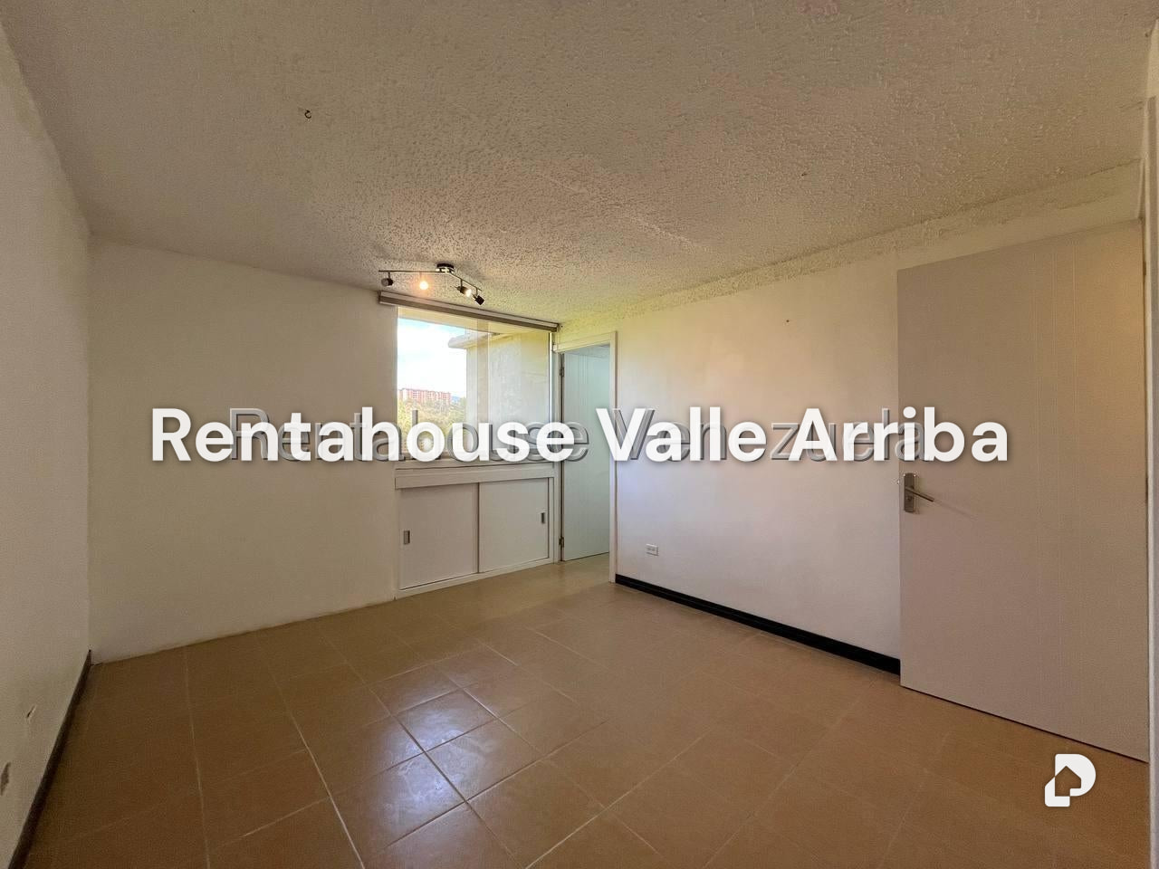 Apartamento en Terrazas de Guaicoco, Caracas – 24