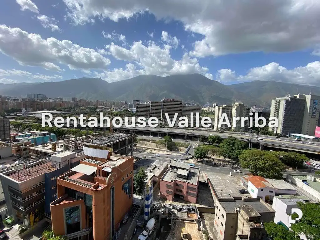 Oficina en Las Mercedes, Caracas – 18