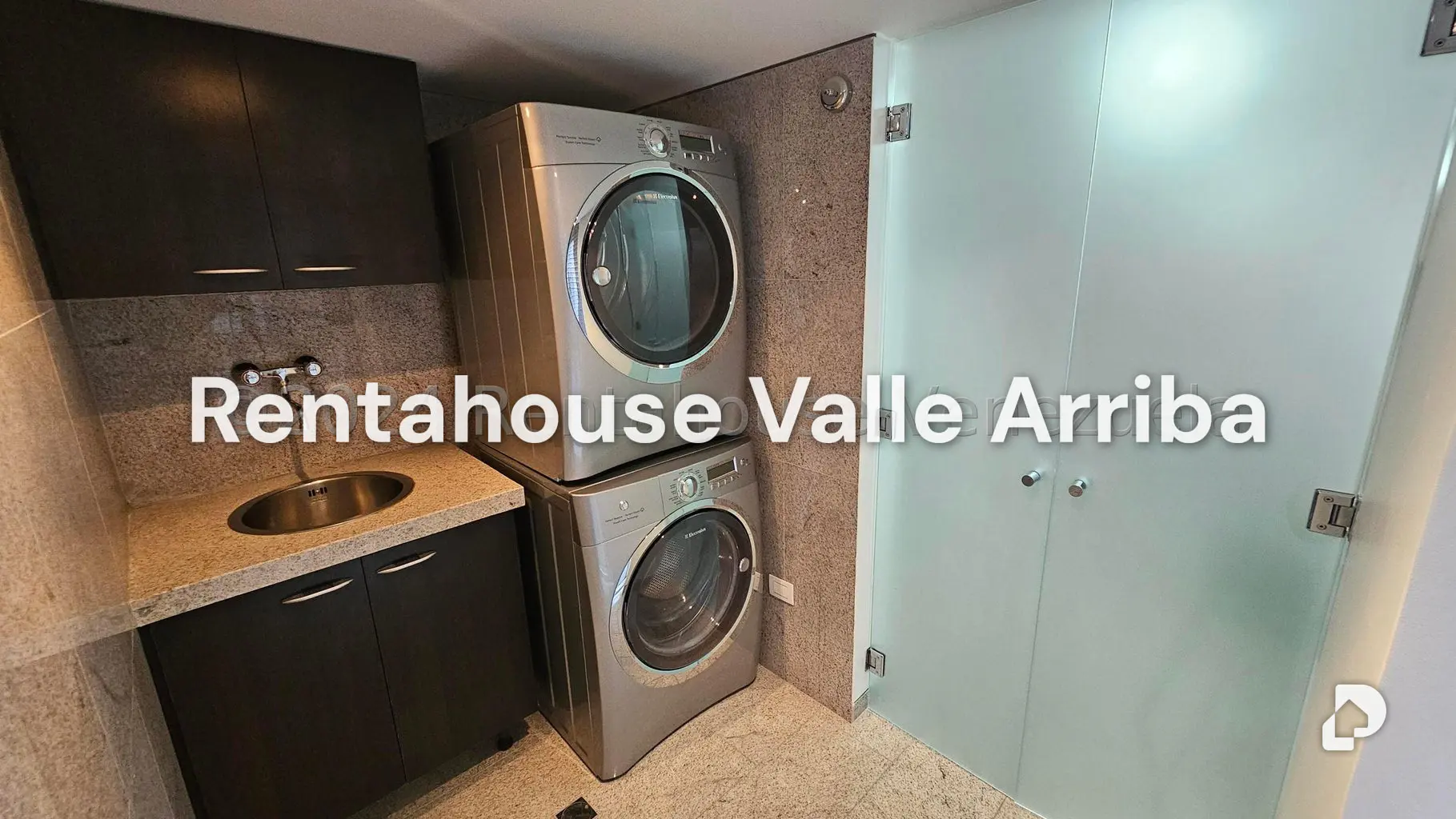 Apartamento en Las Mesetas de Santa Rosa de Lima, Caracas – 11