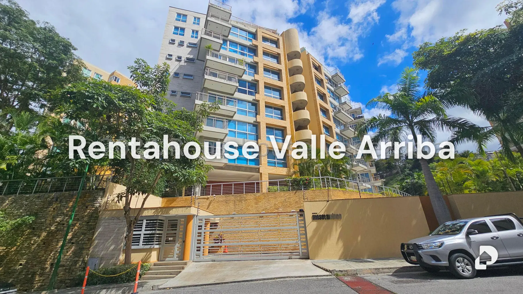 Apartamento en Las Mesetas de Santa Rosa de Lima, Caracas – 1