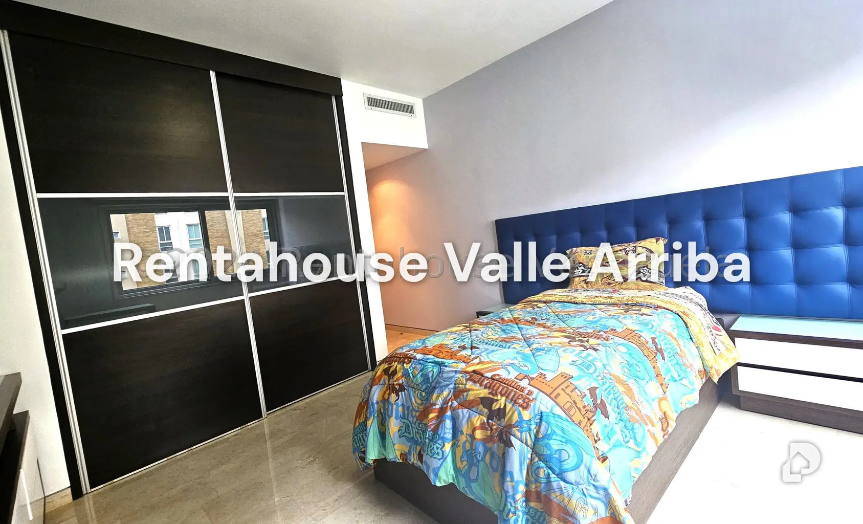 Apartamento en Las Mesetas de Santa Rosa de Lima, Caracas – 19